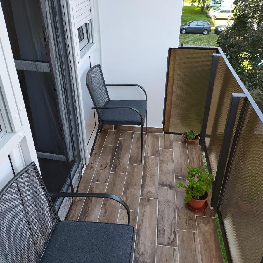Krenusz Vendeghaz. Apartment Kaposvar Exterior photo